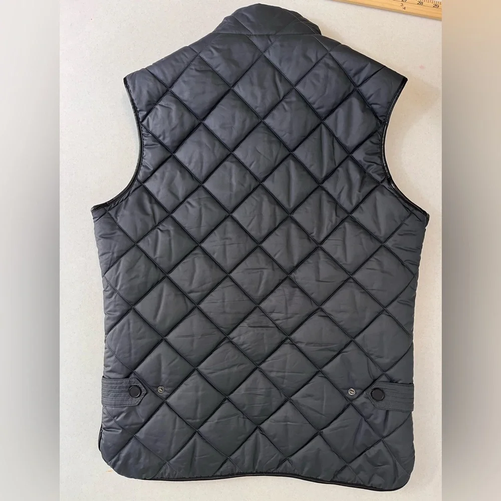 Jos. A Bank Men’s Dark Gray Quilted Puffer Vest. Size Medium. - Picture 7 of 10